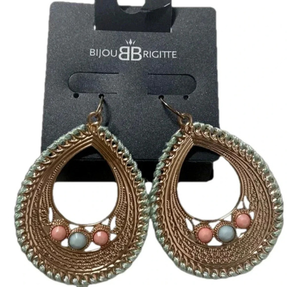 New earrings gold tone pretty ornate green threaded hoop drop earrings - Picture 1 of 3